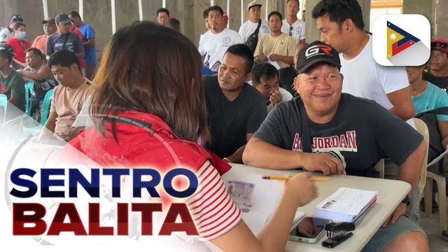 Tricycle drivers sa Camalig, Albay, nakatanggap ng cash relief assistance mula sa DSWD | ulat ni JM Olarte - Radyo Pilipinas-Albay