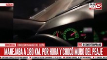 Manejaba a 180 km/h, perdió el control y terminó chocando contra el peaje
