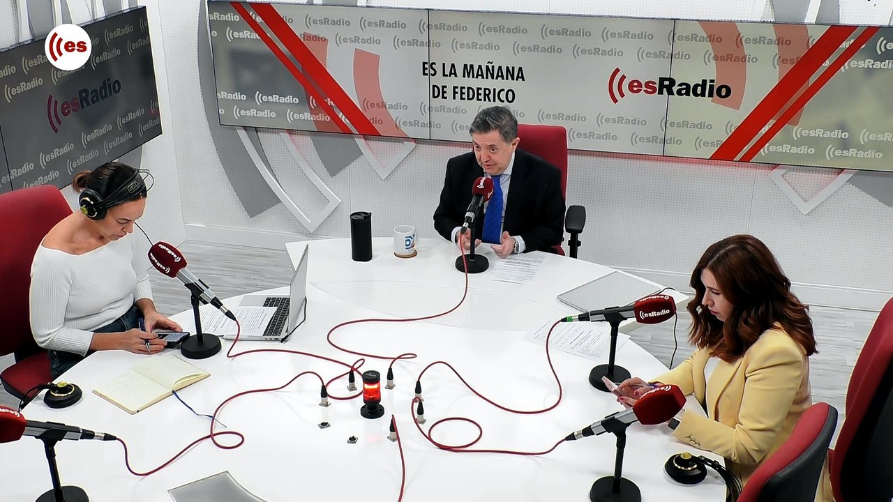 Federico a las 7: Abascal provoca a Feijóo mientras firma en Extremadura y Aragón