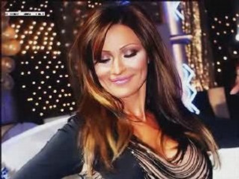 Ceca - Ponudjen Ko Pocascen(prevod