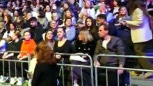 Türkiye yasta CHP’li sekülerler dansta: Okul saldırısı günü vur patlasın çal oynasın! Gülben Ergen ve Müjdat Gezen’le coştular