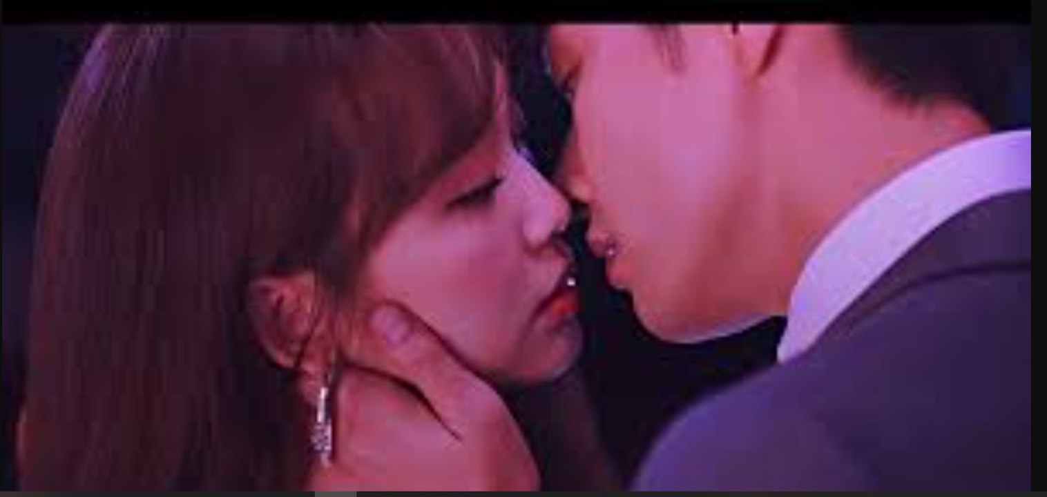 My Secretary Who Once Was My Wife Vigloo 1