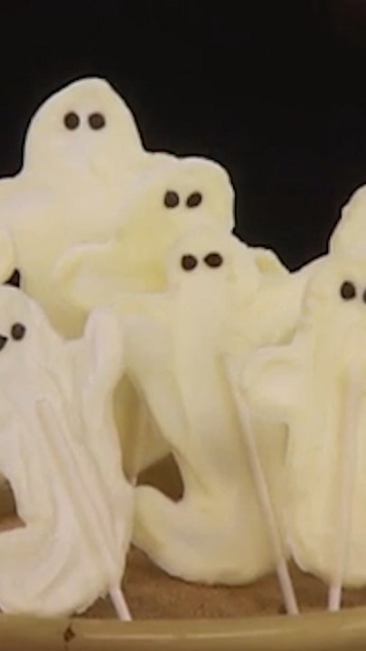 How to Make Martha Stewart’s White Chocolate Ghosts