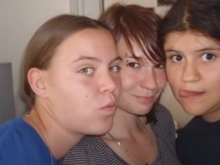 EUX * , LEi VRAiS ( L )