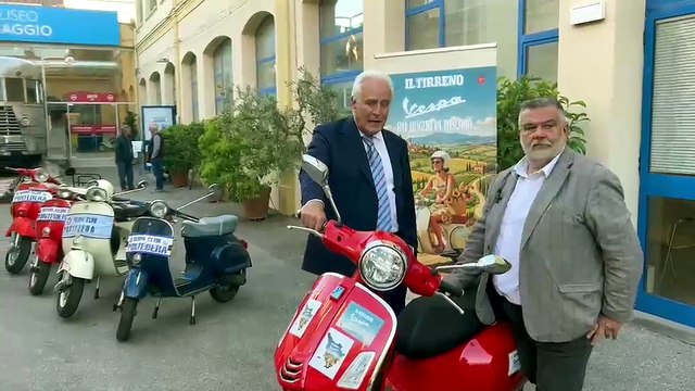 La Vespa compie 80 anni, il presidente Giani e il direttore