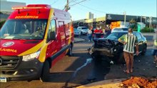 Duas ambulâncias são acionadas para atender acidente no bairro Coqueiral
