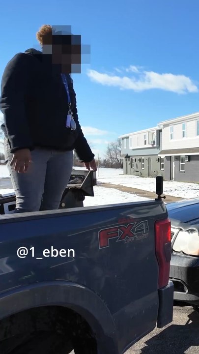 Wild repo pt.3 🤦🏾‍♂️ #repo #automobile #towtruck #towing #tow #goat 🐐