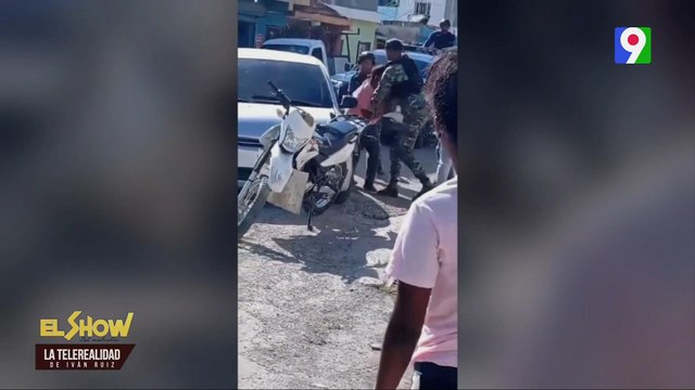 Militares golpean señora que conducía transporte escolar | ESM