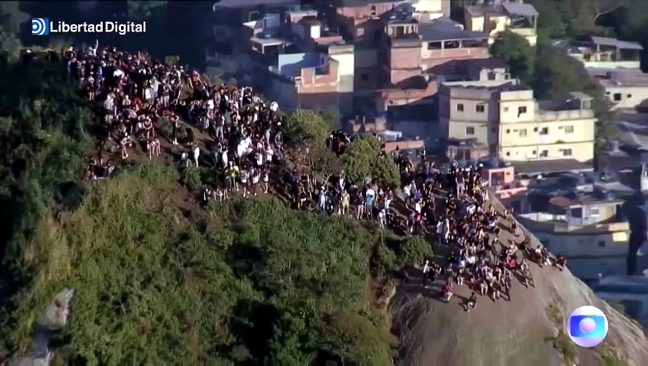Alrededor de 200 turistas quedan atrapados en mitad de una operación policial en Río de Janeiro