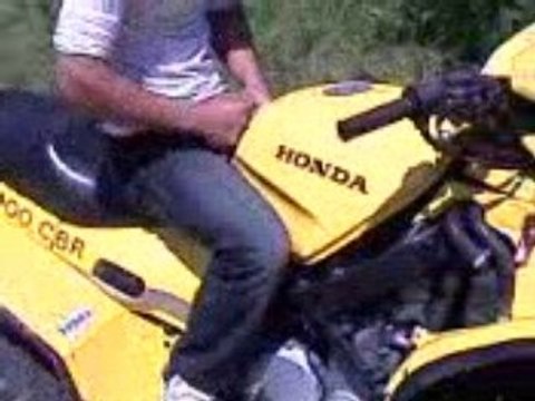 quad de ouf avec moteur de cbr 1000