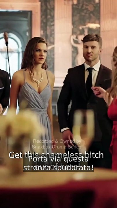 Lycan King spoiled il suo film completo di Luna rifiutato | Film Completo in Italiano