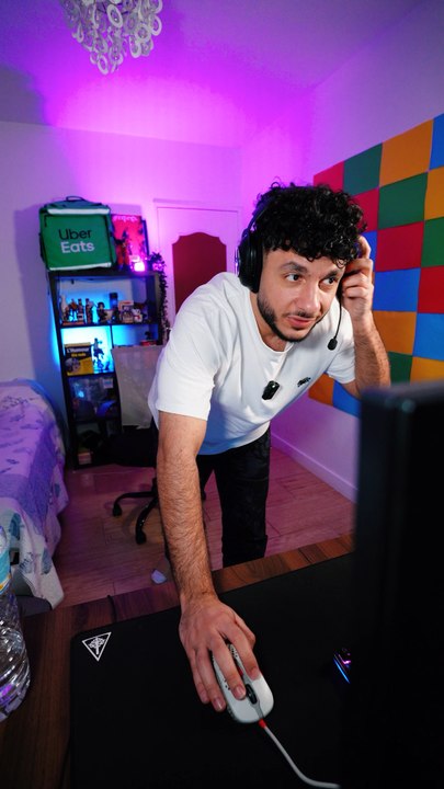 Celui qui lâche tout pour une meuf