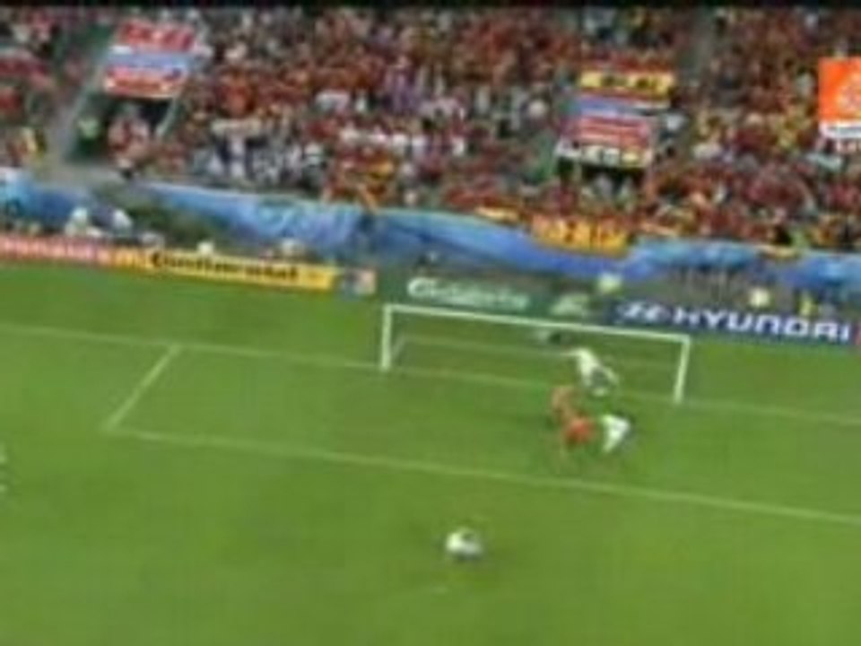 1-0 บีญ่า v รัสเซีย