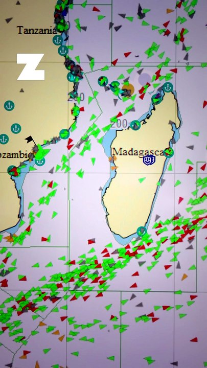 Secours en mer : au cœur du centre de surveillance du Cross océan Indien