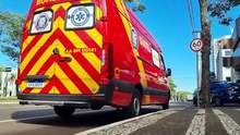 Homem fica ferido após queda na calçada na Avenida Brasil, em Cascavel