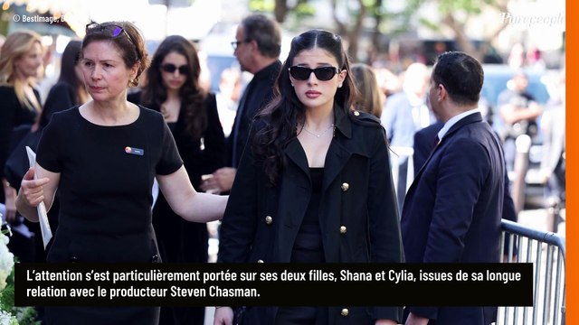 Nadia Farès honorée à l'Église Saint-Jean-de-Montmartre : ses filles Shana et Cylia unies pour lui dire au revoir