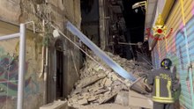 Napoli, crolla palazzina abbandonata (24.04.26)