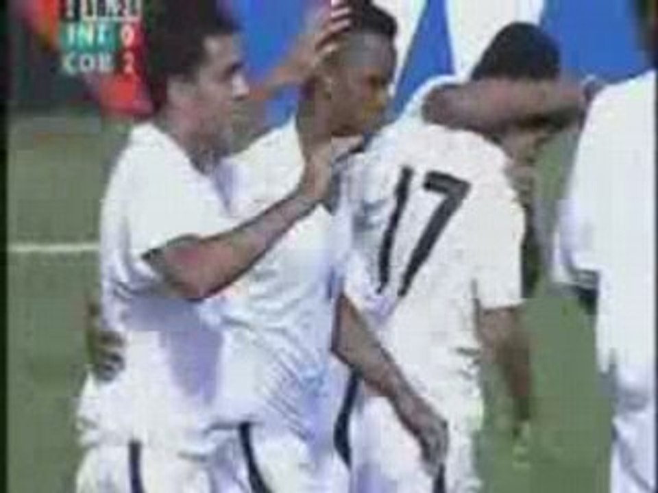 Tevez - Primeiro Gol no Corinthians