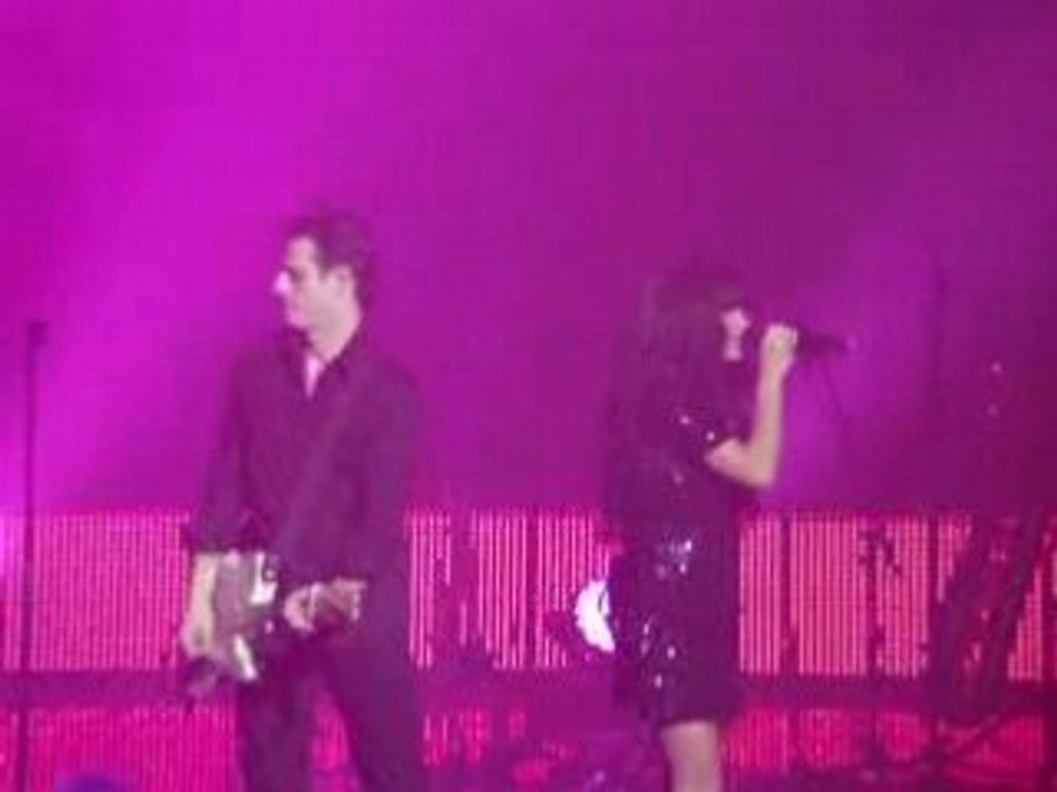 Jenifer "J'attends l'amour" Zénith Strasbourg 03/04/08