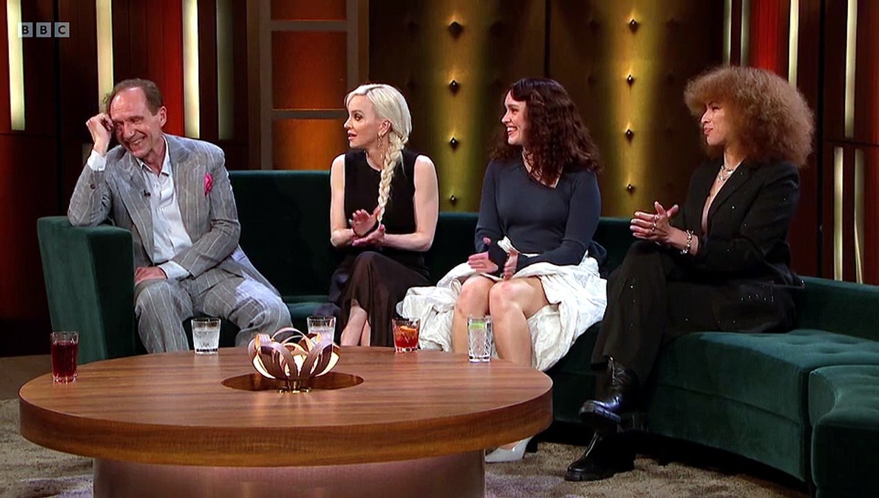 The Claudia Winkleman Show S01E07