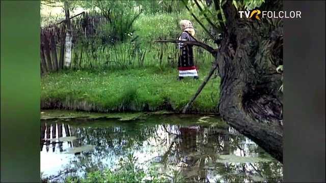 Elena Padure - Din Suceava-n Cernauti (Popasuri folclorice - arhiva TVR)