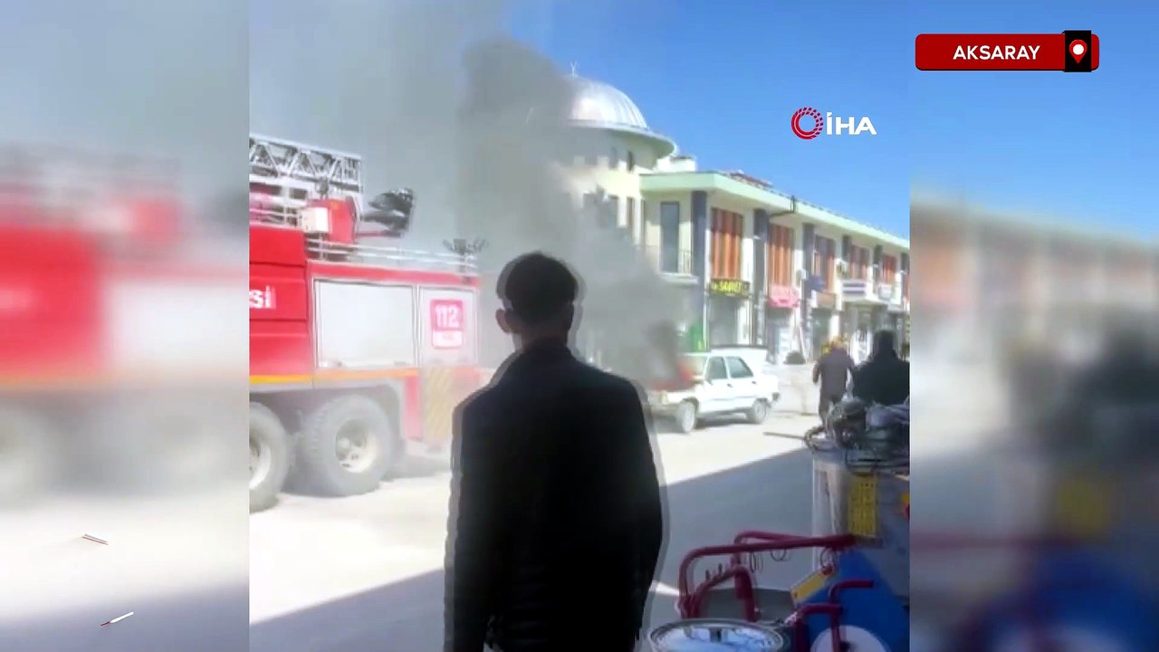 Aksaray'da seyir halindeki araçta yangın paniği