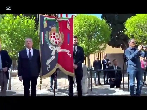 25 aprile, la cerimonia a Cagliari: deposta la corona d'alloro in memoria ai caduti - VIDEO