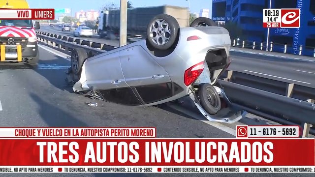 Impresionante choque múltiple y vuelco en Autopista Perito Moreno: hay varios heridos