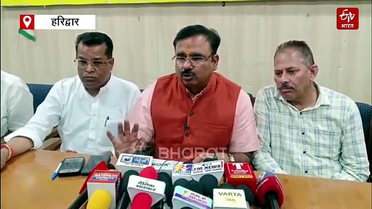 पॉलिटिक्स का नया 'रण'क्षेत्र बना सोशल मीडिया, चारधाम यात्रा मुद्दे हावी, पक्ष-विपक्ष आमने सामने