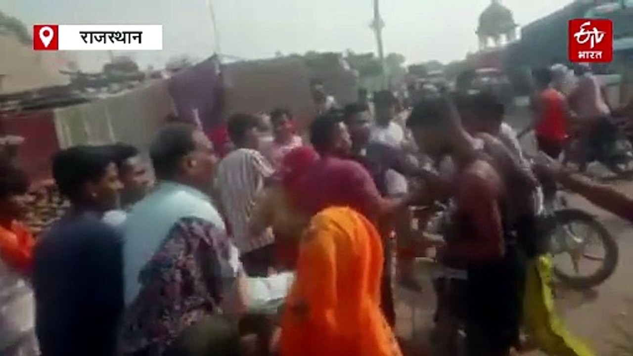 बहरोड़ : गांव में छह माह से पानी की समस्या, गुस्साए ग्रामीणों ने किया हाइवे जाम, जानिए गांव से भाजपा विधायक का नाता