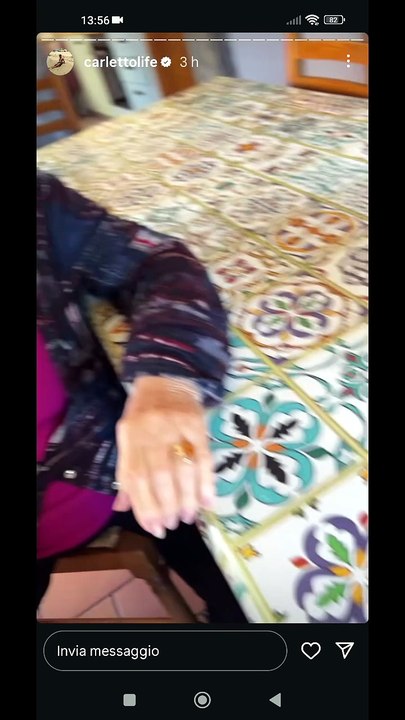 Carletto Life story con i nonni e gli amici