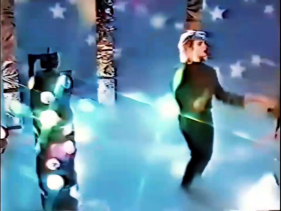 Kim Wilde - You Keep Me Hangin' On + Interview (Wide Awake Club 1986)