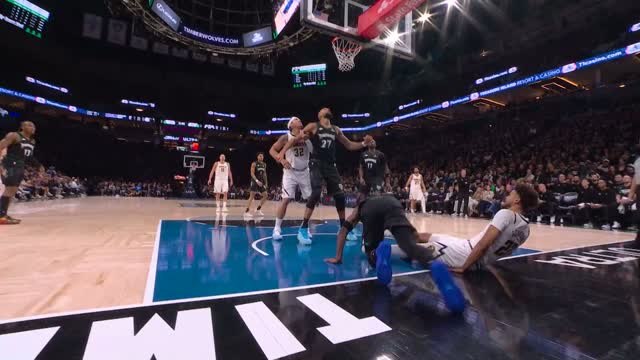Les Timberwolves perdent Edwards et DiVincenzo, blessés