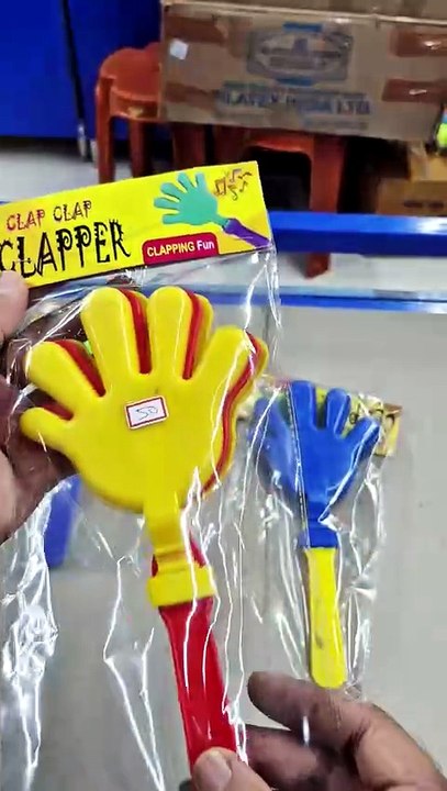 Plastic Hand Clapper Toy 👏 | Funny Sound Toy for Kids 😂 Review & Demo