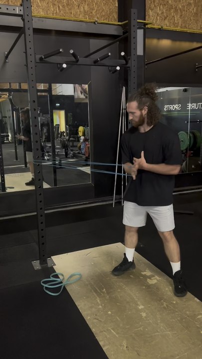 Ketlebell swing En 3x15 💪💪 deter non ? 😂