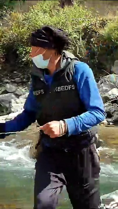 cast net fishing in Nepal |