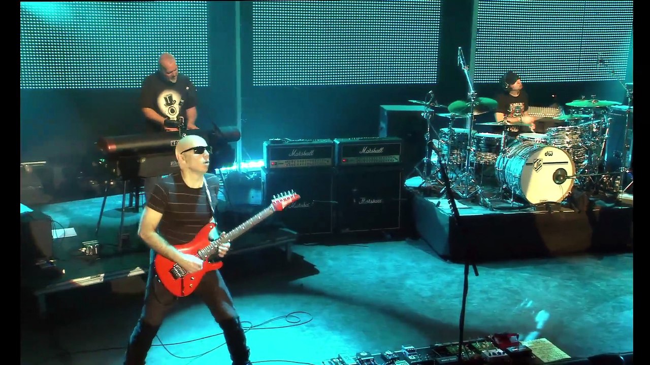 Revelation - Joe Satriani (live)