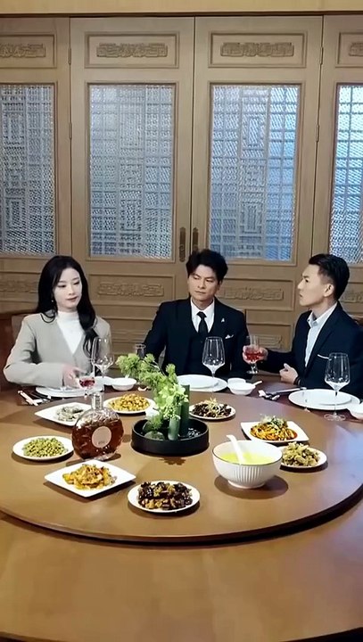 Flash Ehe mit einem CEO Nach einem Blind Date – Um einer arrangierten Ehe zu entkommen, wählte sie zufällig einen Mann, um zu heiraten – nur um herauszufinden, dass er sie die ganze Zeit geliebt hatte. | Ganzer Film Deutsch