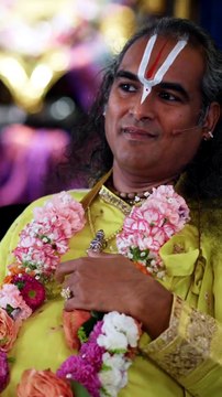 Jai Gurudev & enjoy the complete video on Paramahamsa Vishwananda's Youtube channel with the title: The Divine Is Right Here - Why Don't We See It? | Paramahamsa Vishwananda Enjoy and share it with a friend