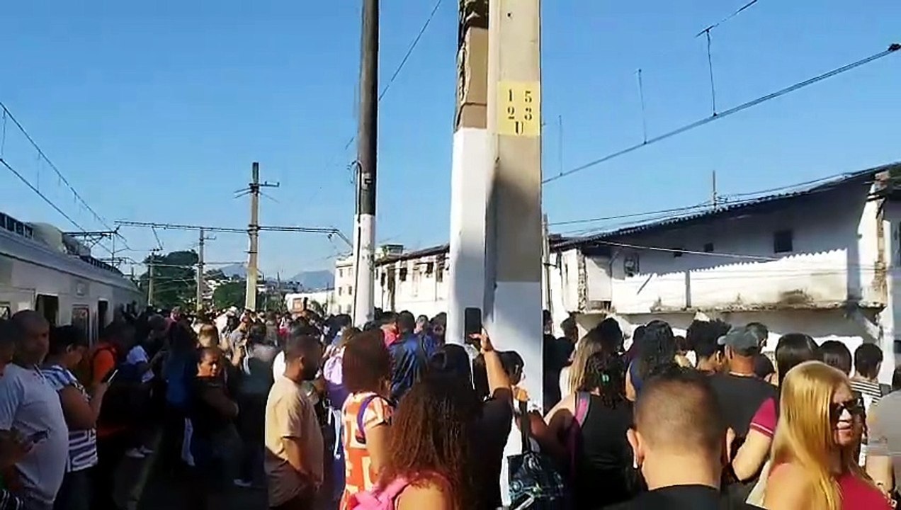 Tiroteio afeta circulação de trens no ramal Saracuruna