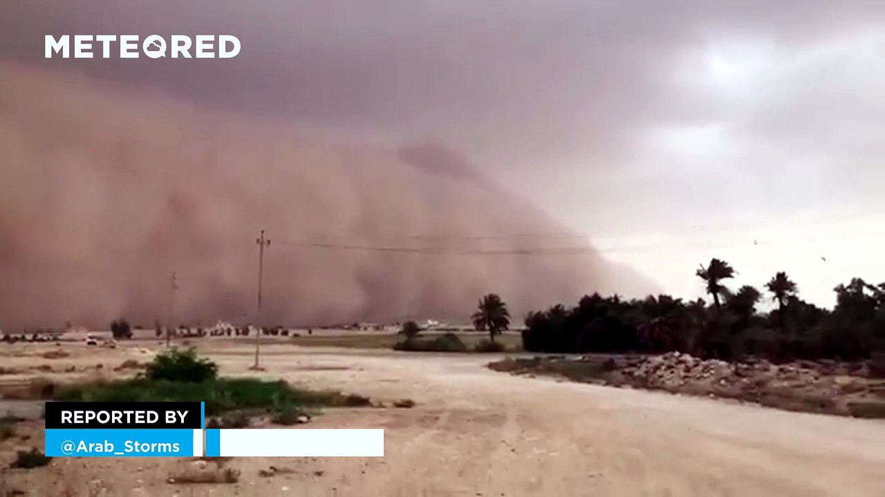 A massive sandstorm sweeps across the AlMuthanna desert, Iraq