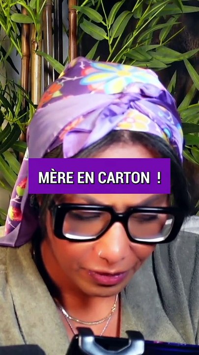 Mère en carton !