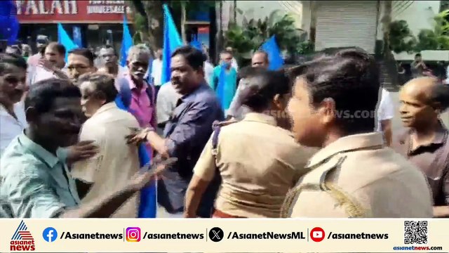 വടക്കൻ പറവൂരിൽ പ്രതിഷേധം ശക്തം; ഹർത്താൽ അനുകൂലികളും പൊലീസും തമ്മിൽ വാക്കേറ്റം