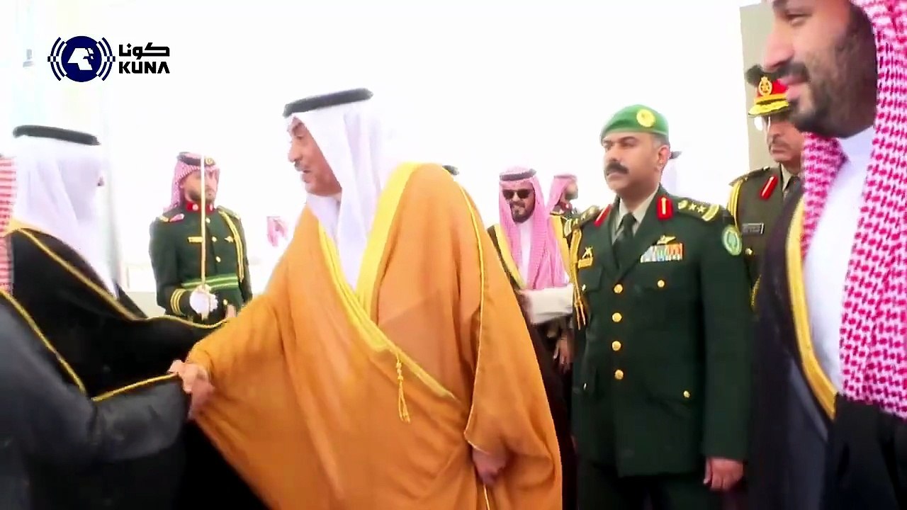 ممثل الأمير يصل إلى جدة لترؤس وفد الكويت في القمة الخليجية التشاورية الاستثنائية