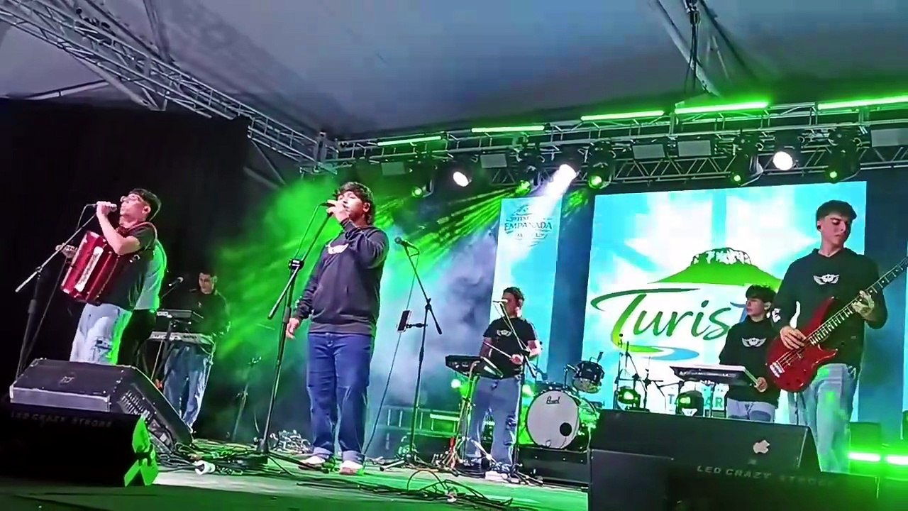 GRUPO CORONA en el escenario del Turistac - Laguna de las Lavanderas, Tacuarembó 04/04/2026