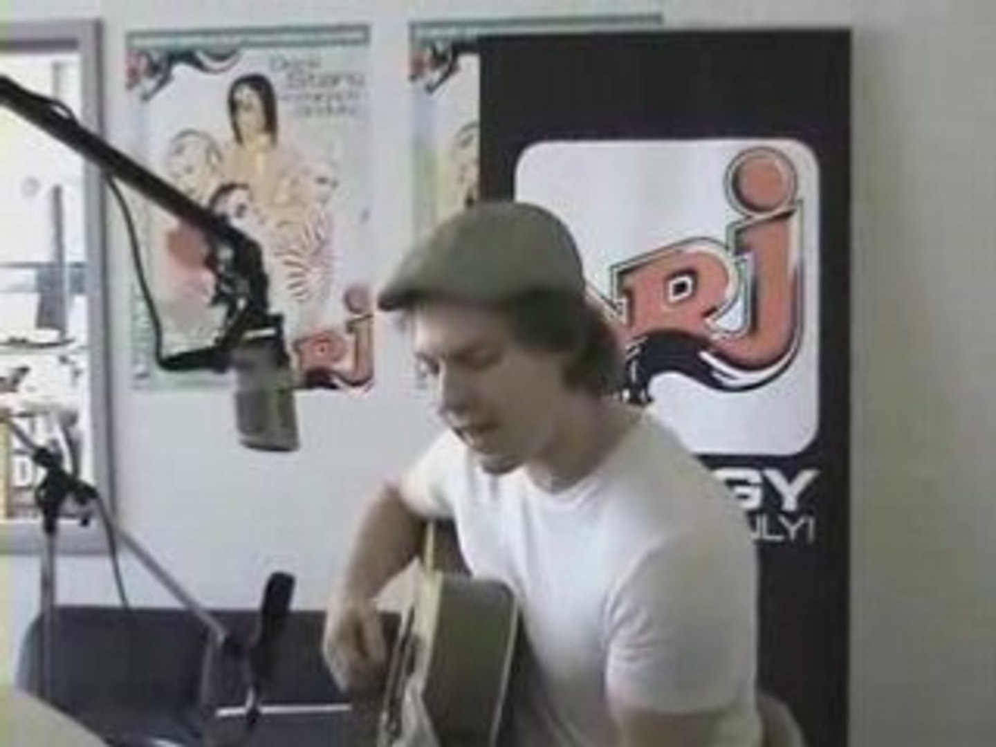 ⁣Gavin DeGraw Unplugged
