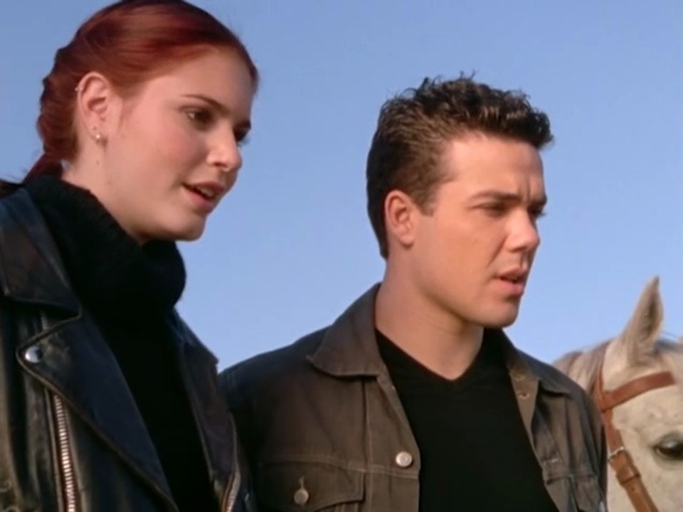 Caitlin Montana (Caitlin's Way) (2000) - Saison 3 - Épisode 9 - Les Soupçons (Français VF)
