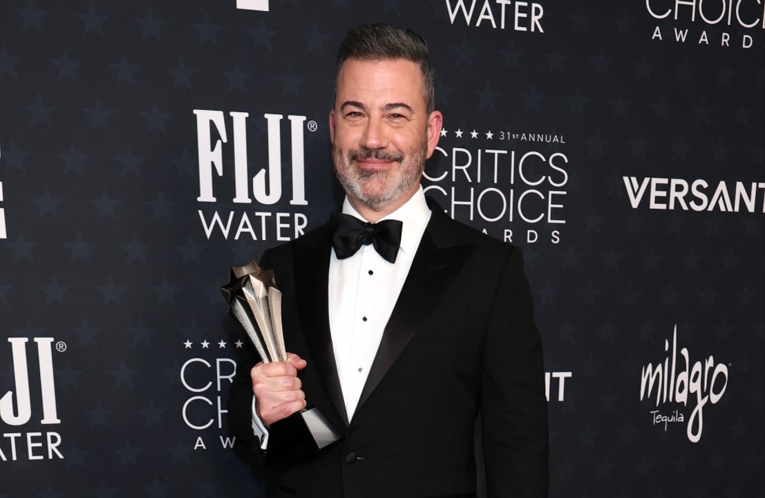 Nach Gegenwind von Melania Trump: Jimmy Kimmel verteidigt Witz über 'werdende Witwe'
