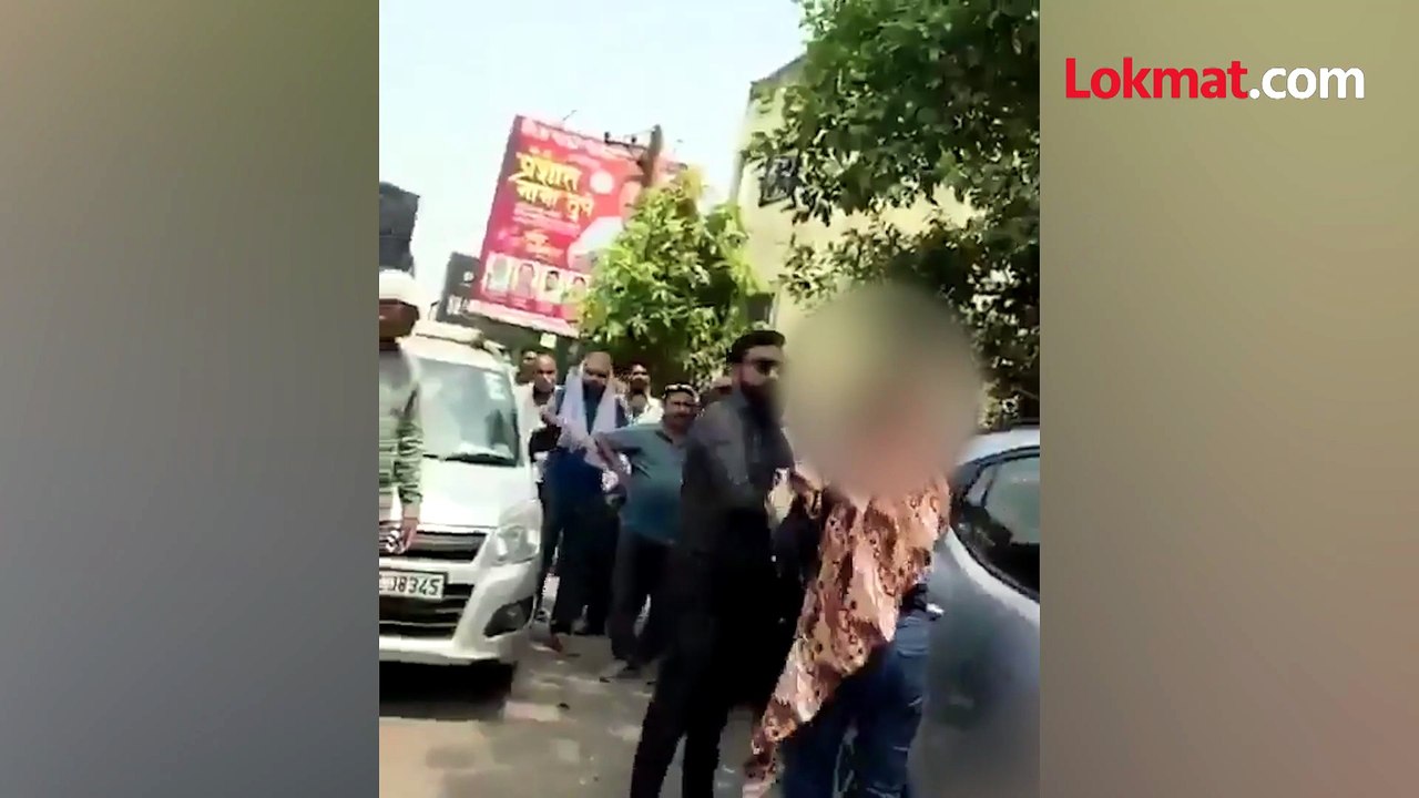 क्रेडिट कार्डचे हप्ते थकल्याने भर रस्त्यात मारहाण;रिकव्हरी एजंटांचा कारनामा कॅमेऱ्यात कैद