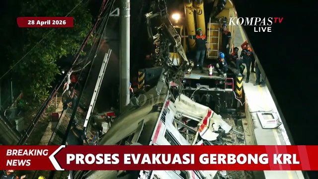 Situasi Terkini Pemindahan Gerbong KRL di Stasiun Bekasi Timur, Petugas Kerahkan Alat Berat